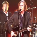 Eagles and Jackson Browne Pay Tribute To Glenn Frey at Grammy’s [VIDEO]